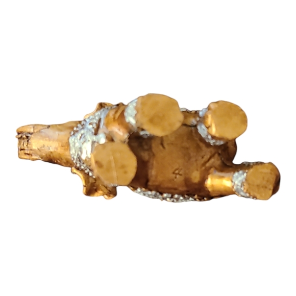 Small Indian Elephant Golden Resin Feng Shui Lucky Boho Figurine 2.5" Marked #4 - Picture 6 of 11
